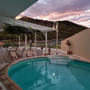 Vassilis Retreat Pensión Asos